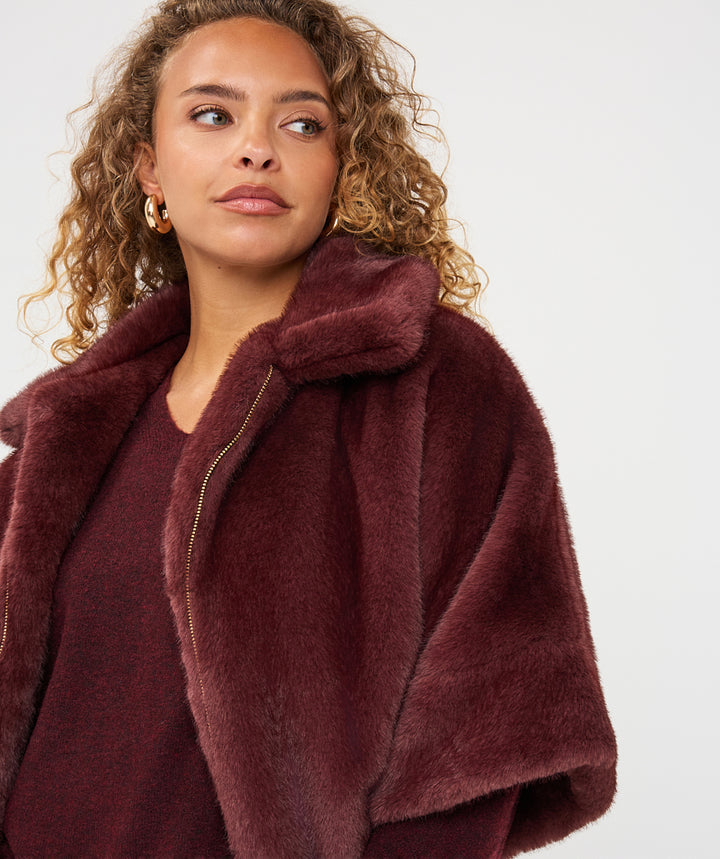 EsQualo Poncho Faux Fur Coat, Merlot
