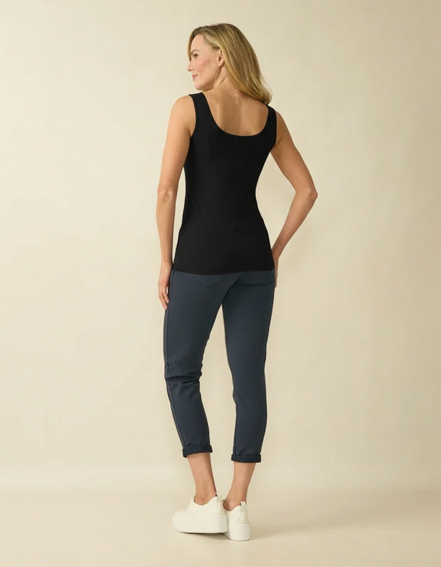 Decollage PIA Basic Black Vest