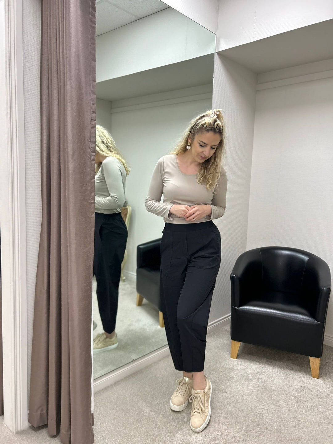 Lightweight Black Cropped Travel Trousers